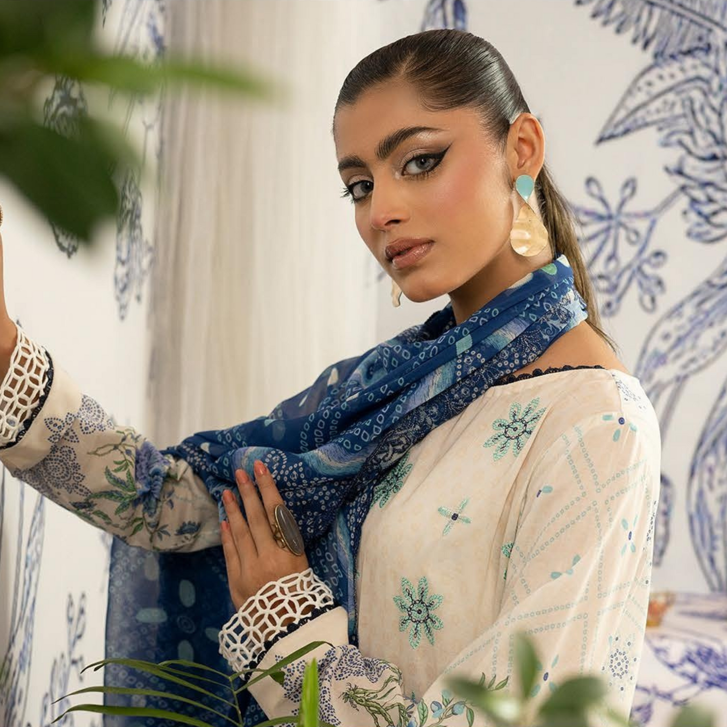 ROSHNAI 3 PC UN-STITCHED (SHIRT TROUSER & DUPATTA)