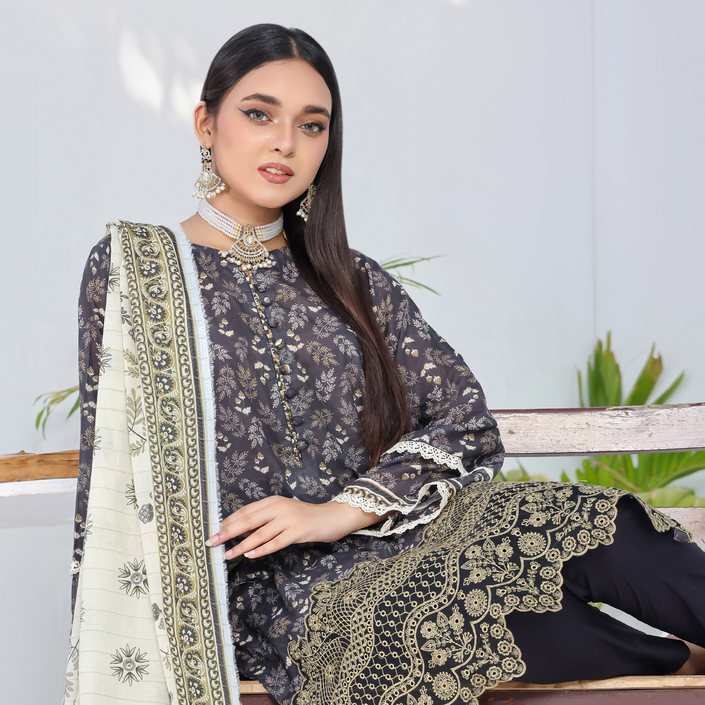 Lawn 3 piece Stitch Embroidered Chicken Kari Daman Collection With Fancy Zari Duppata
