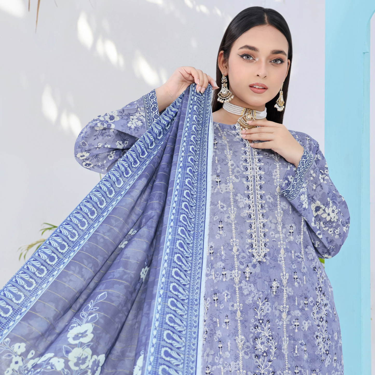Lawn 3 piece Stitch Embroidered Chicken Kari Daman Collection With Fancy Zari Duppata