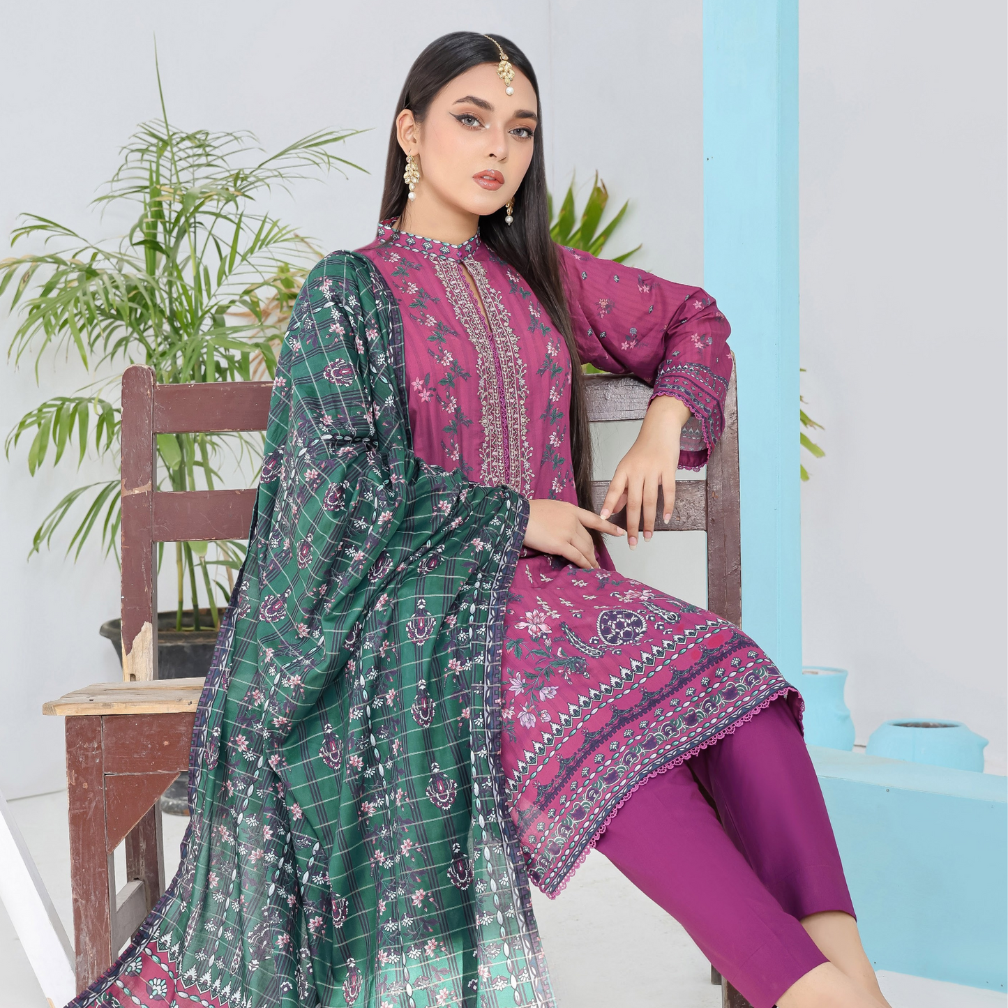 Lawn 3 piece Stitch Embroidered Chicken Kari Daman Collection With Fancy Zari Duppata