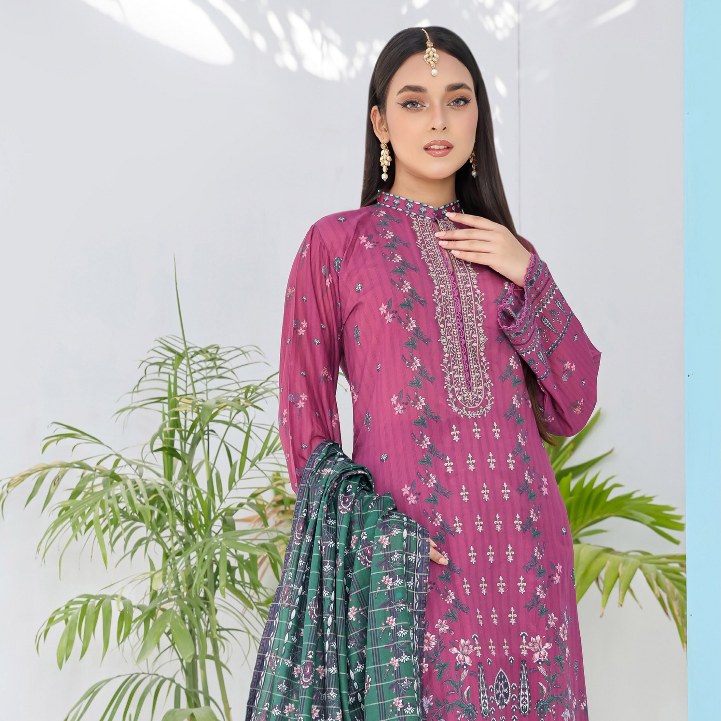Lawn 3 piece Stitch Embroidered Chicken Kari Daman Collection With Fancy Zari Duppata