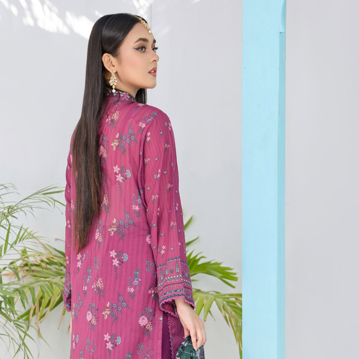 Lawn 3 piece Stitch Embroidered Chicken Kari Daman Collection With Fancy Zari Duppata